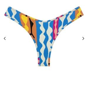 Montce Abstract Lulu